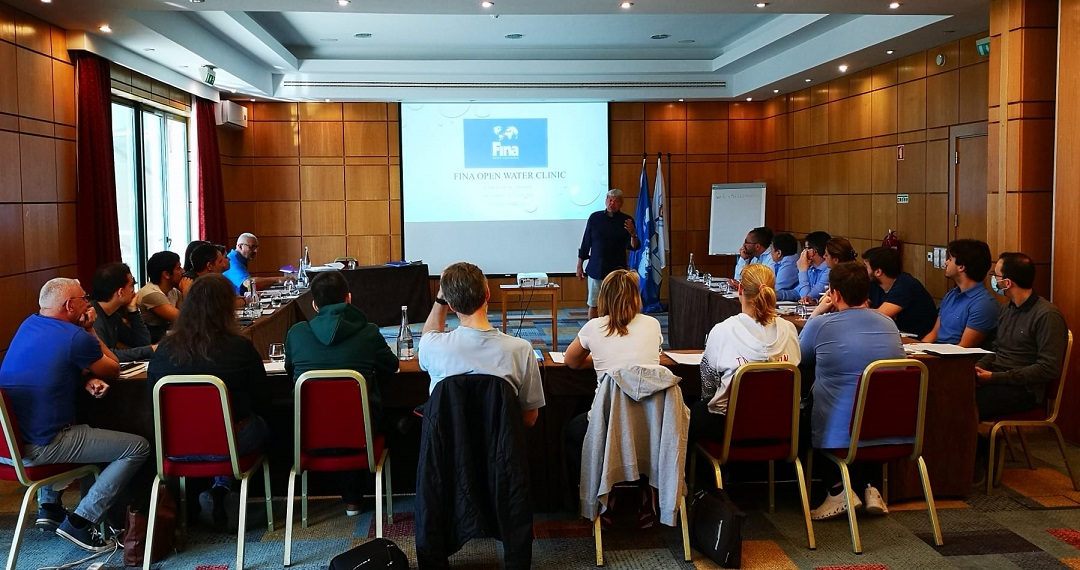 Clinic FINA Open Water Swimming Certification Schools for Officials em Carcavelos